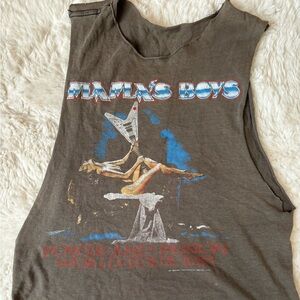 Perfection in a vintage muscle Mamas boys rock t shirt.